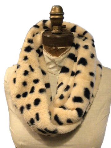 Infinity cozy scarf leopard print *available in ivory and camel