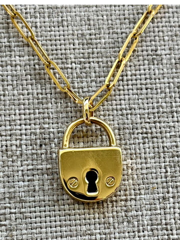 Tiffany Lock Pendant in Rose Gold with Diamonds, Medium | Tiffany & Co.